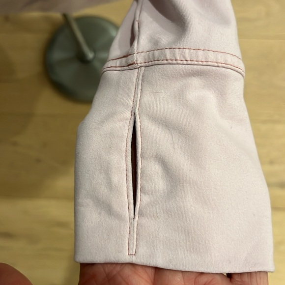 NWOT Care + Ware by Oscar de la Renta Chest port access hoodie - Picture 5 of 12